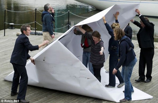 Paper-Boat-by-Artist-Frank-Bolter_1