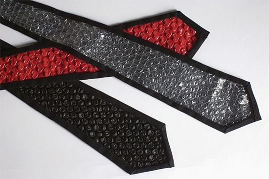 Break-Tiem-Bubble-Wrap-Tie_1