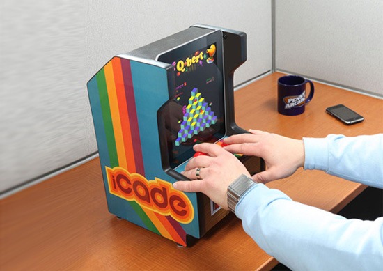 iCade-iPad-Arcade-Cabinet_1