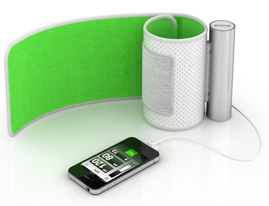 withings_iphone_blood_pressure_monitor_1