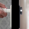 The Doorknob Signal: 独有新意的“免扰警示”