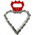 Heart Bike Chain Bottle Opener: 心型链条开瓶器