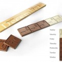 edible calendar: 1 chocolate 1 day.